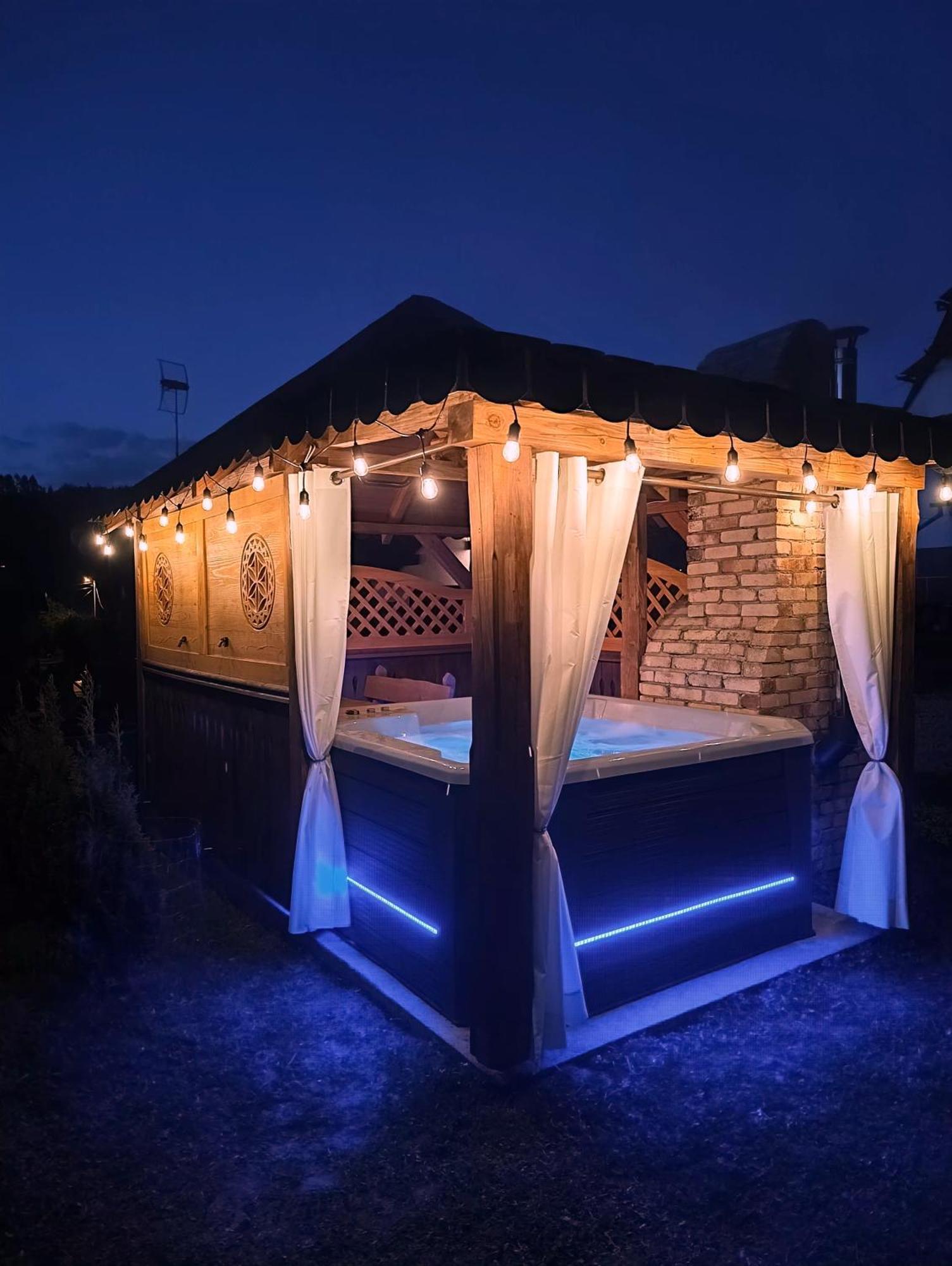 Pokoje I Apartamenty U Sabiny - Dostep Do Jacuzzi Tylko W Wybranych Opcjach Sprawdz Ponizej Szczegoly Rezerwacji シュツァブニツァ エクステリア 写真